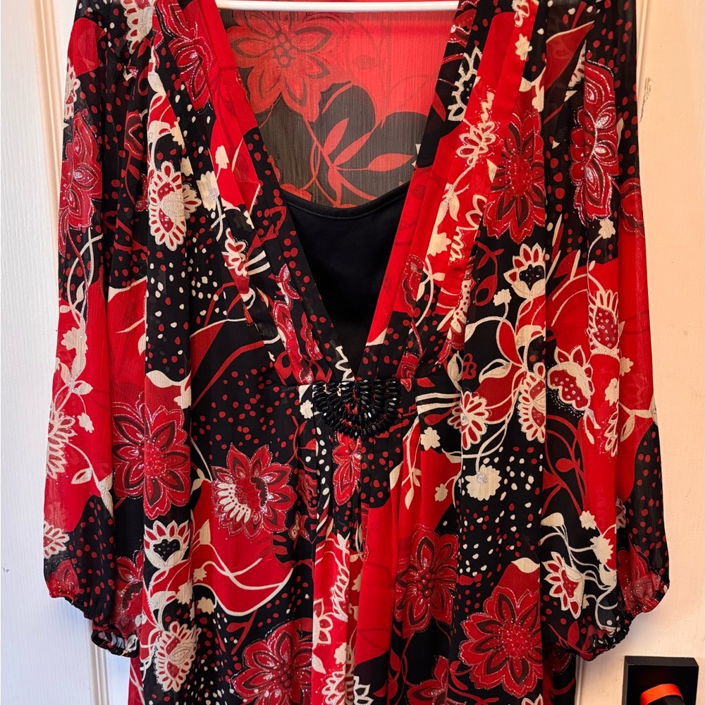 Studio 1940 Red and Black Floral Blouse